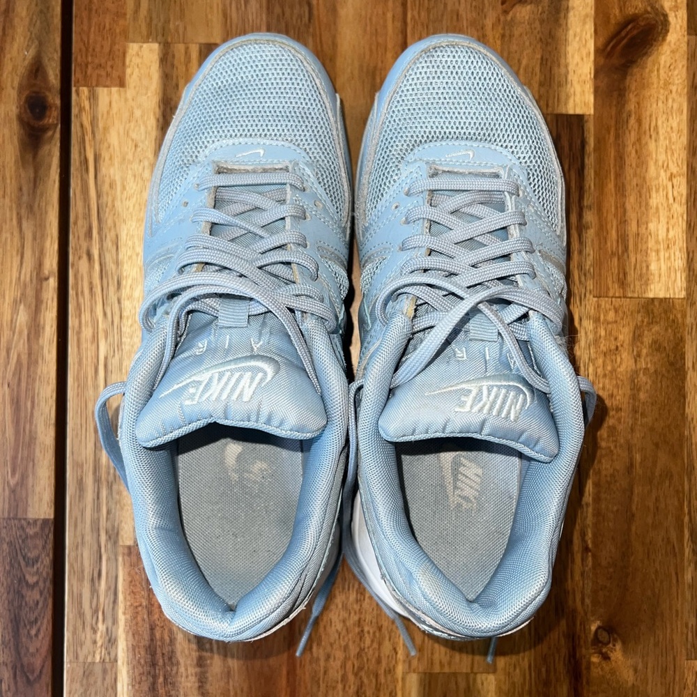 Nike Airmax Sneakers Women’s Light Blue